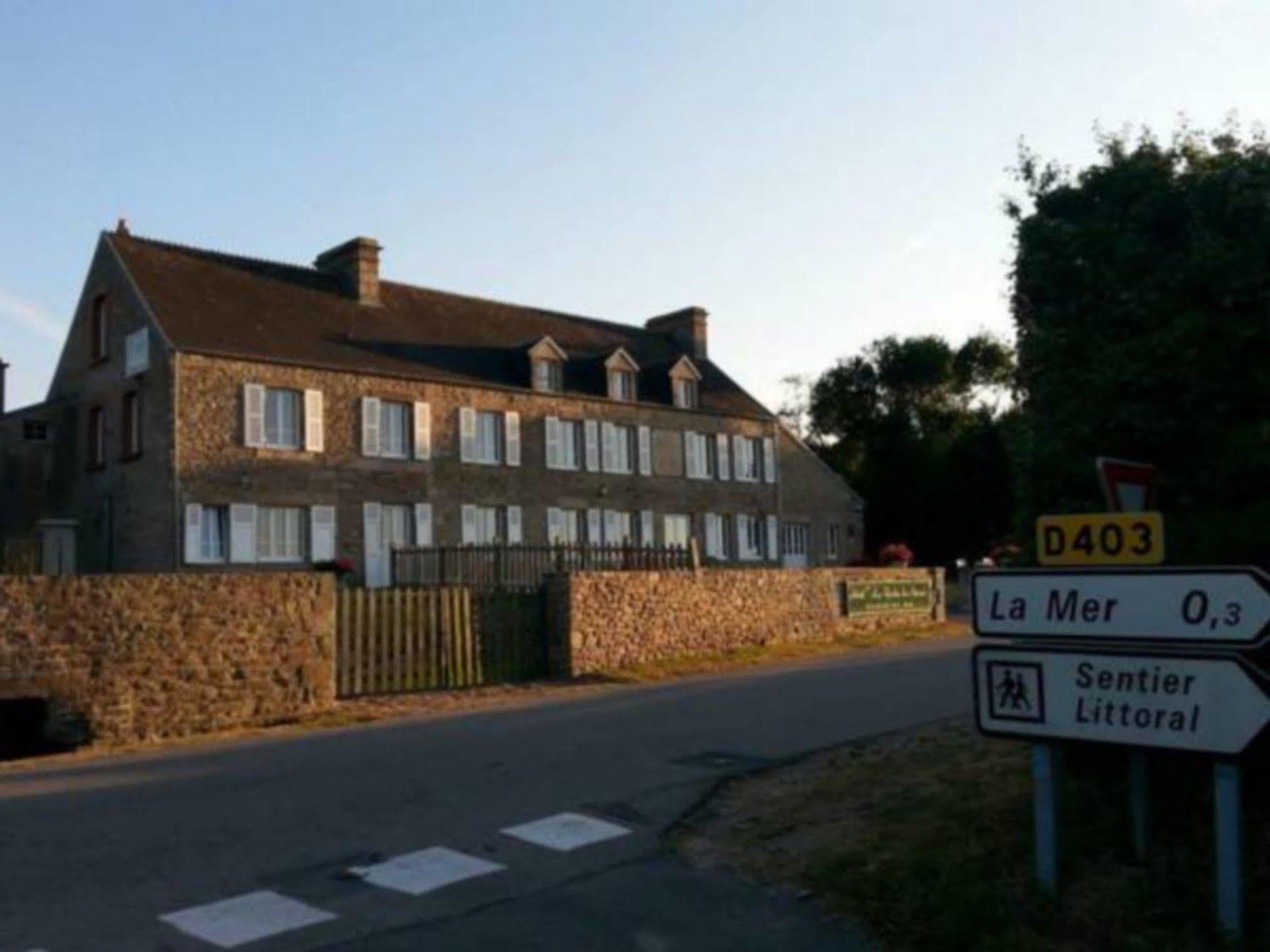 La Roche Du Marais Otel Omonville-la-Petite Dış mekan fotoğraf